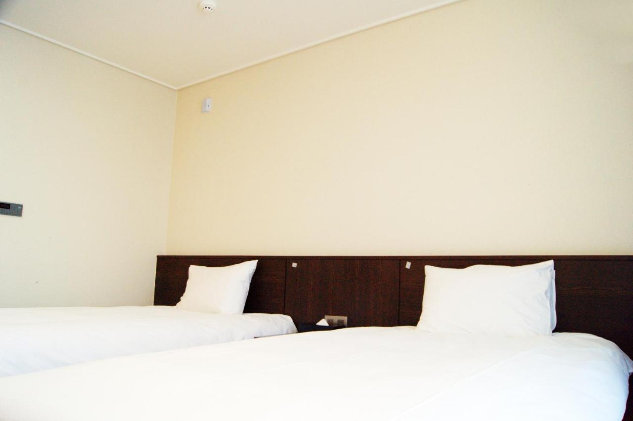 Riviera Incheon Airport Hotel Extérieur photo