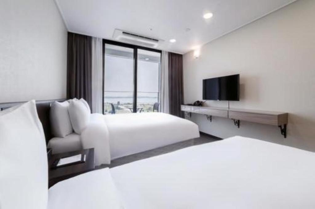 Riviera Incheon Airport Hotel Extérieur photo